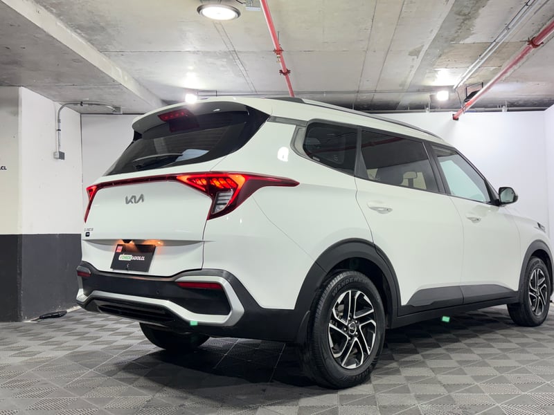 Kia CARENS 2023 - Imagen 7 de 15