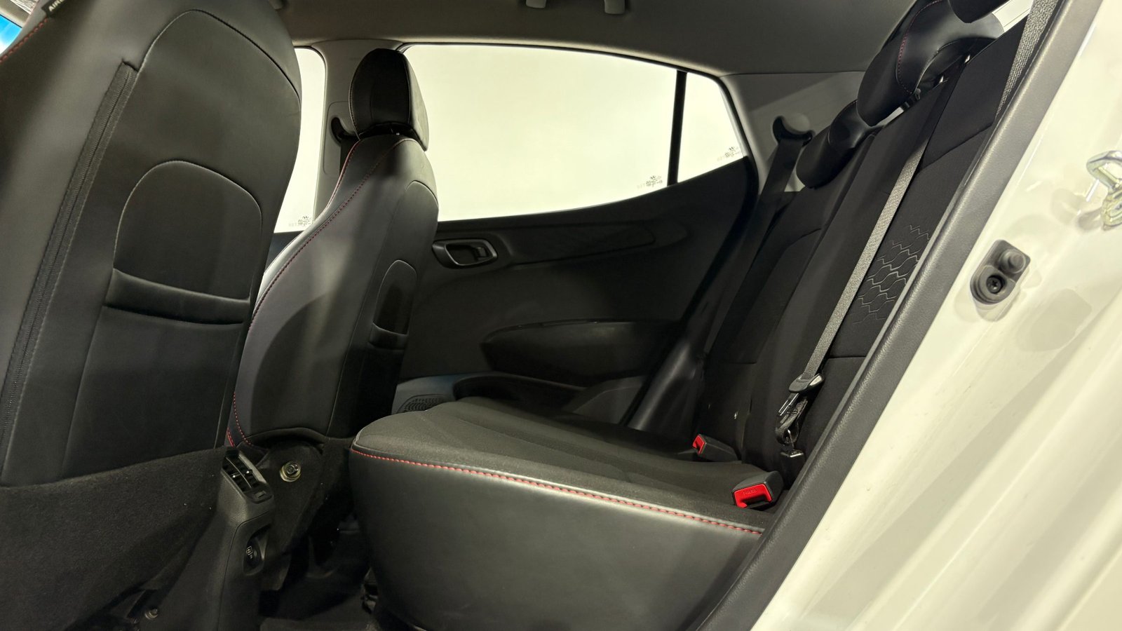 Hyundai GRAND I-10 2025 - Imagen 11 de 15