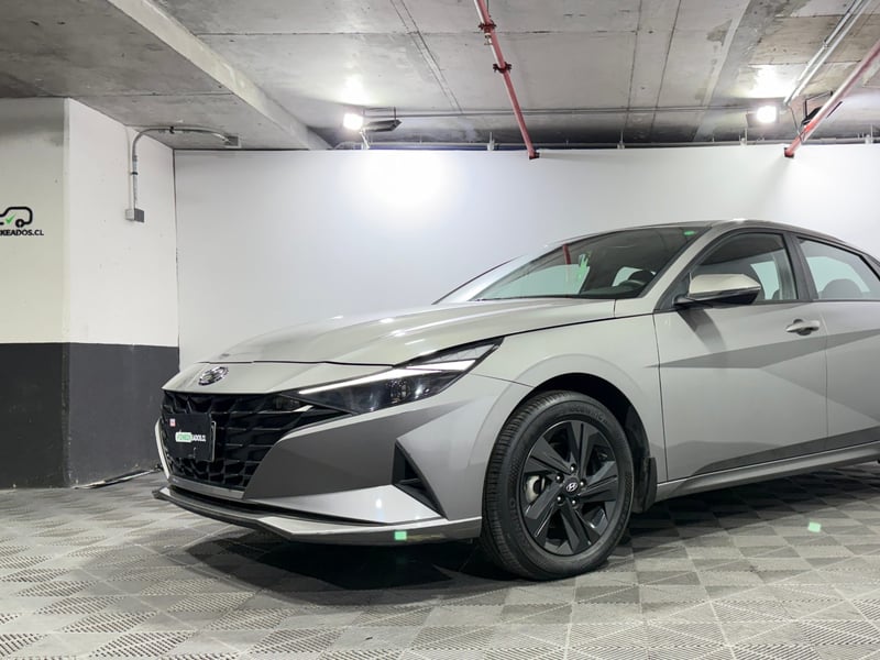Hyundai ELANTRA 2024 - Imagen 3 de 15