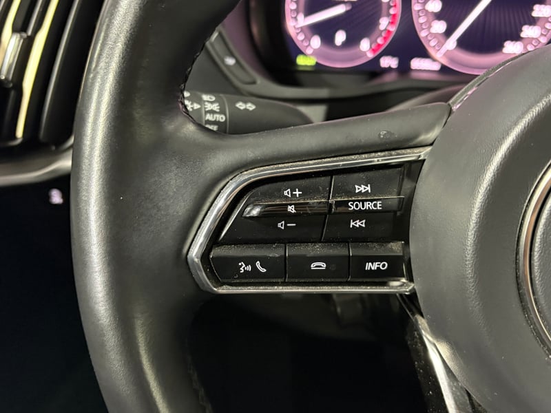 Mazda CX-60 2025 - Imagen 14 de 15