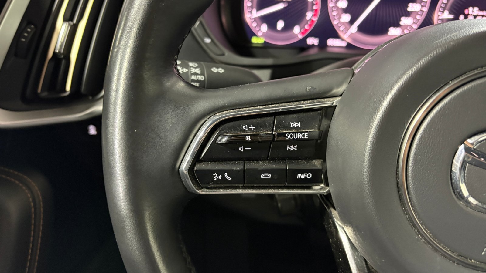 Mazda CX-60 2025 - Imagen 14 de 15