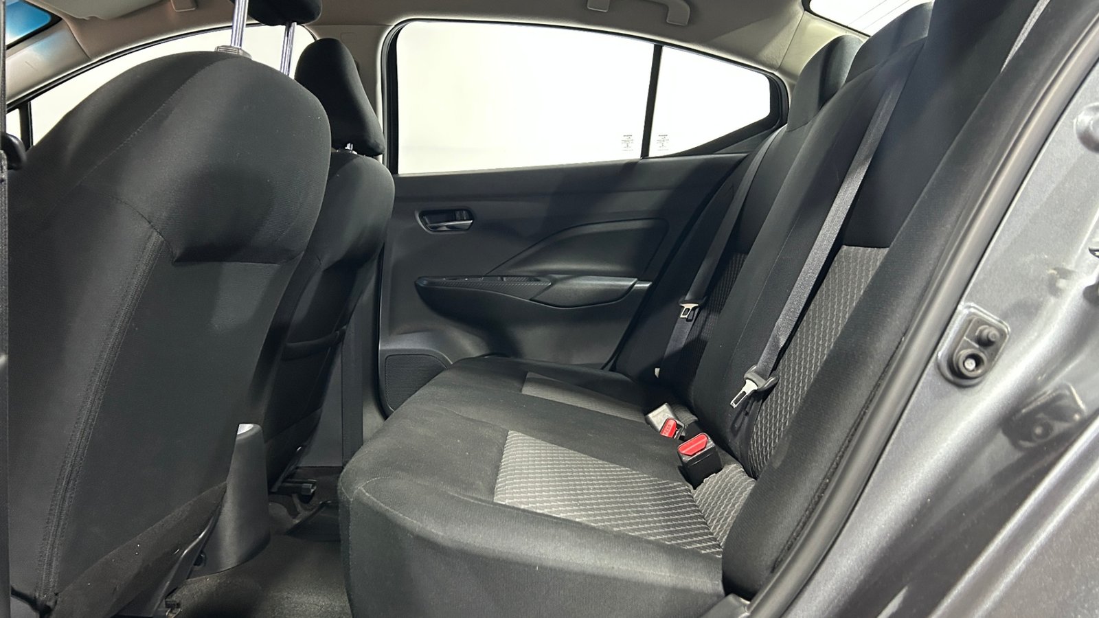 Nissan VERSA 2023 - Imagen 11 de 15