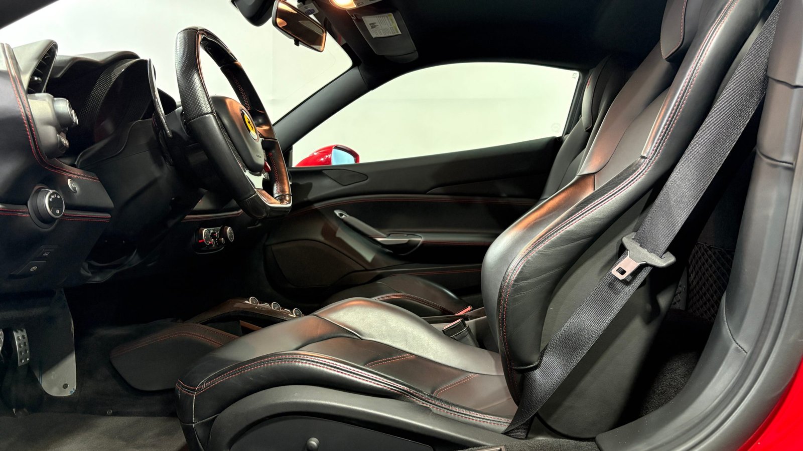 Ferrari 488 2018 - Imagen 10 de 15