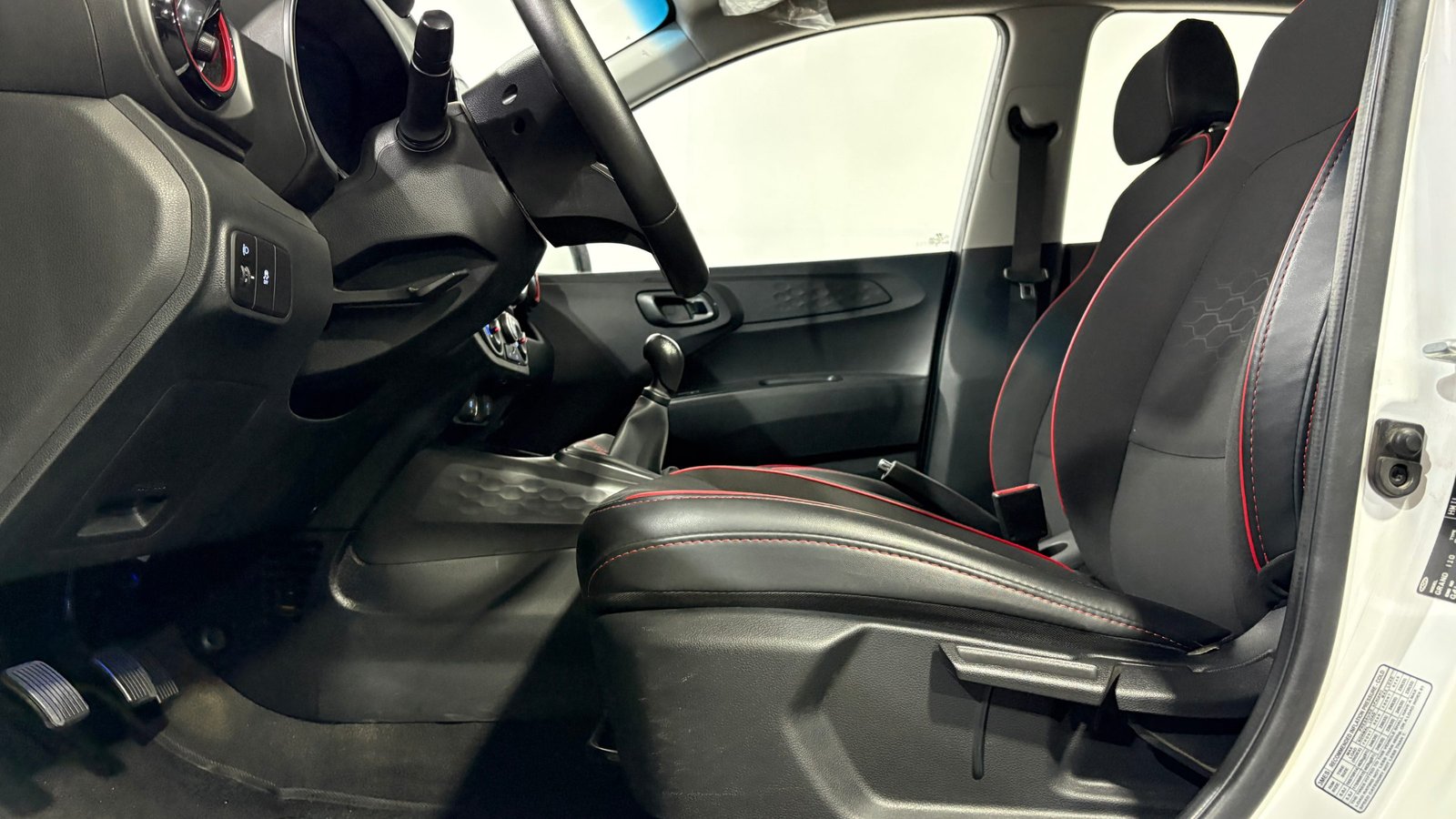 Hyundai GRAND I-10 2025 - Imagen 10 de 15