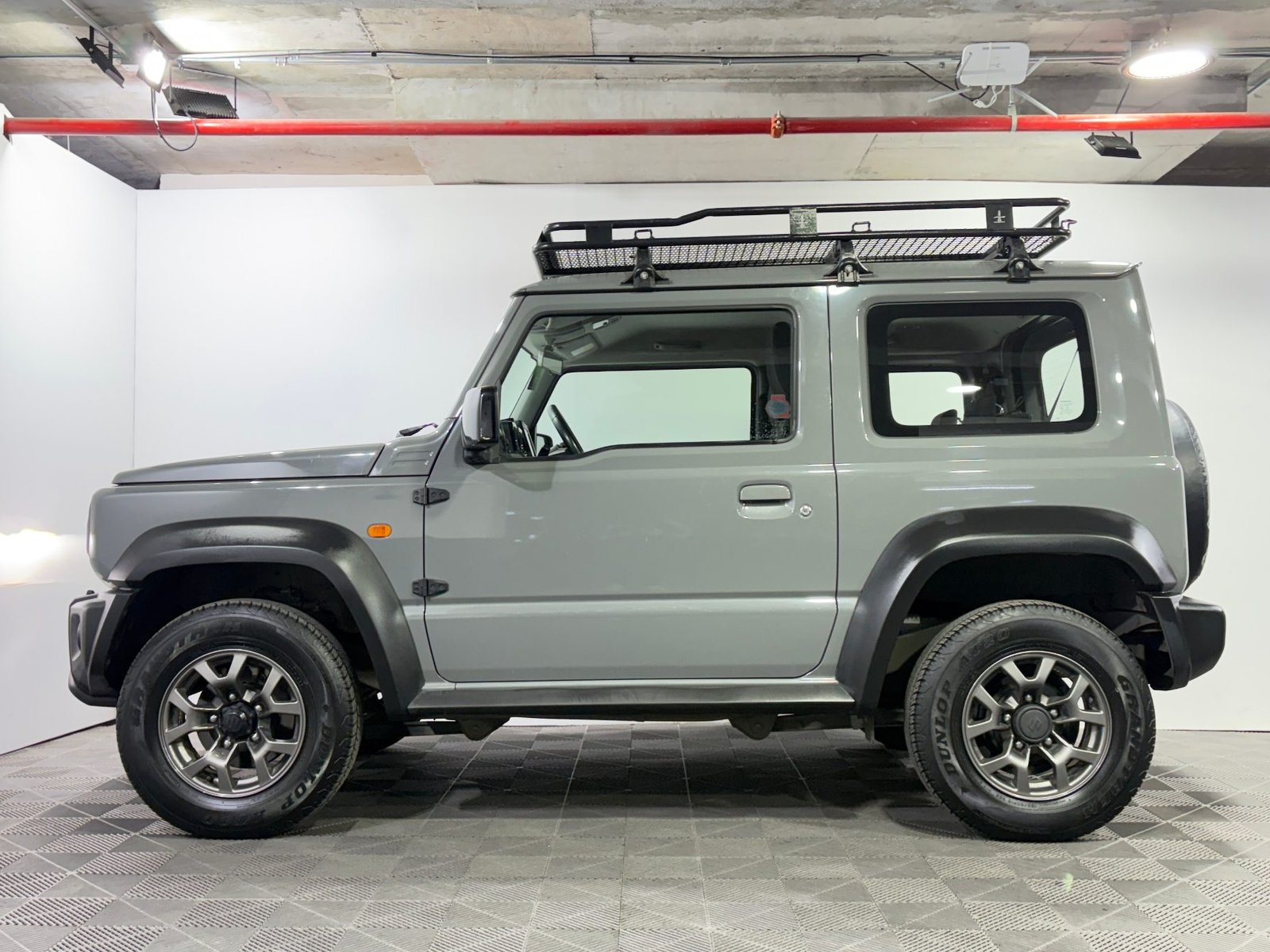 Suzuki JIMNY 2023 - Foto 4 de 15