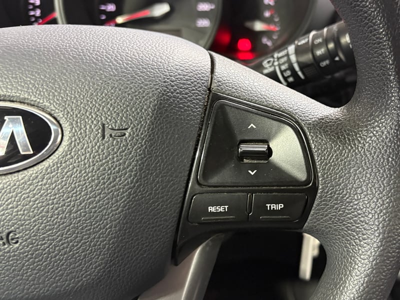 Kia RIO 5 2017 - Imagen 15 de 15