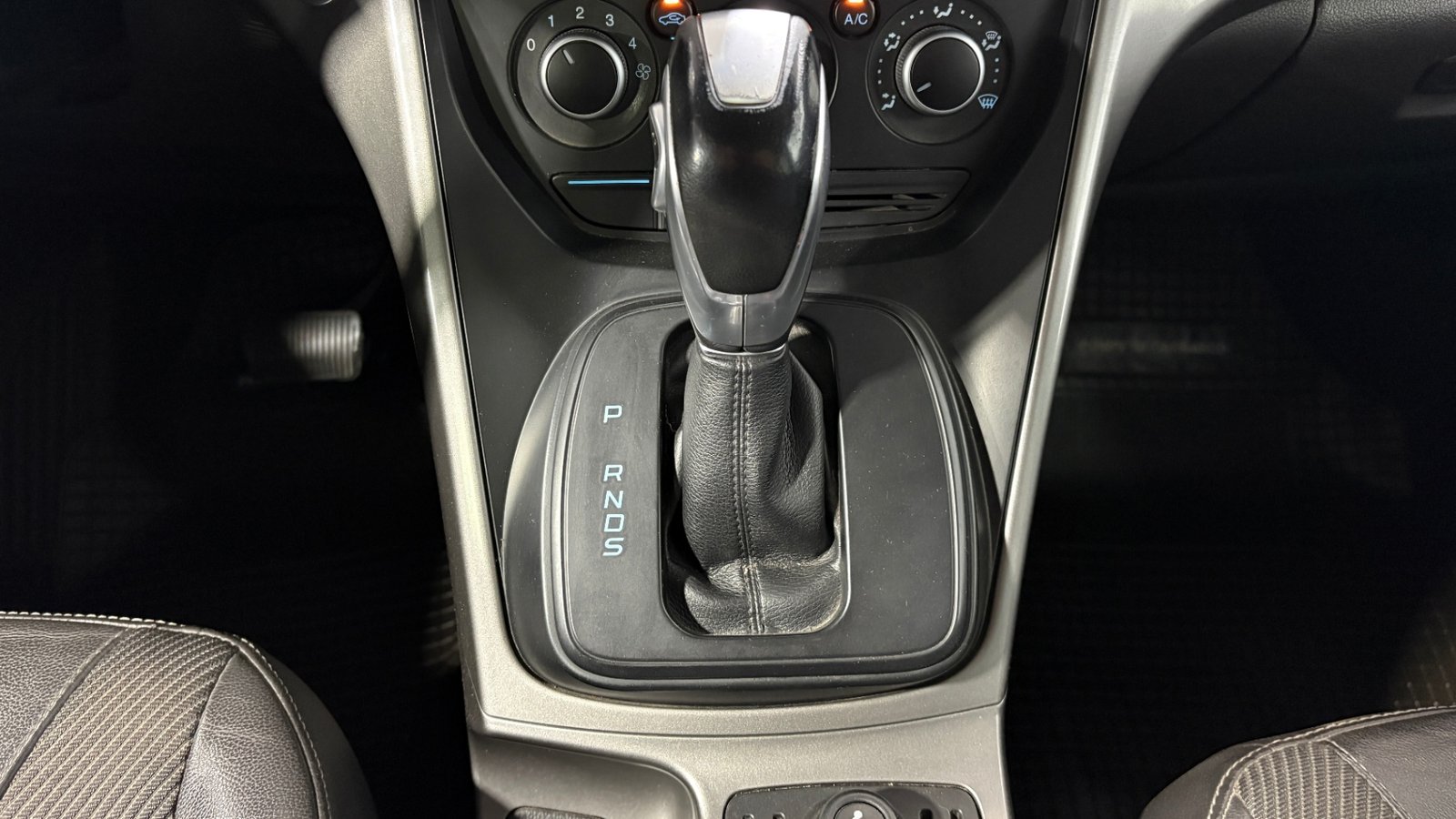 Ford ESCAPE 2017 - Imagen 15 de 15