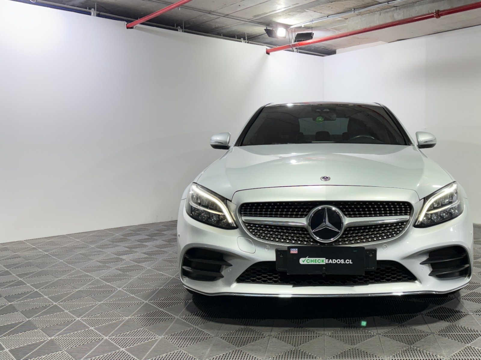 Mercedes-Benz C300 2019 - Foto 2 de 15
