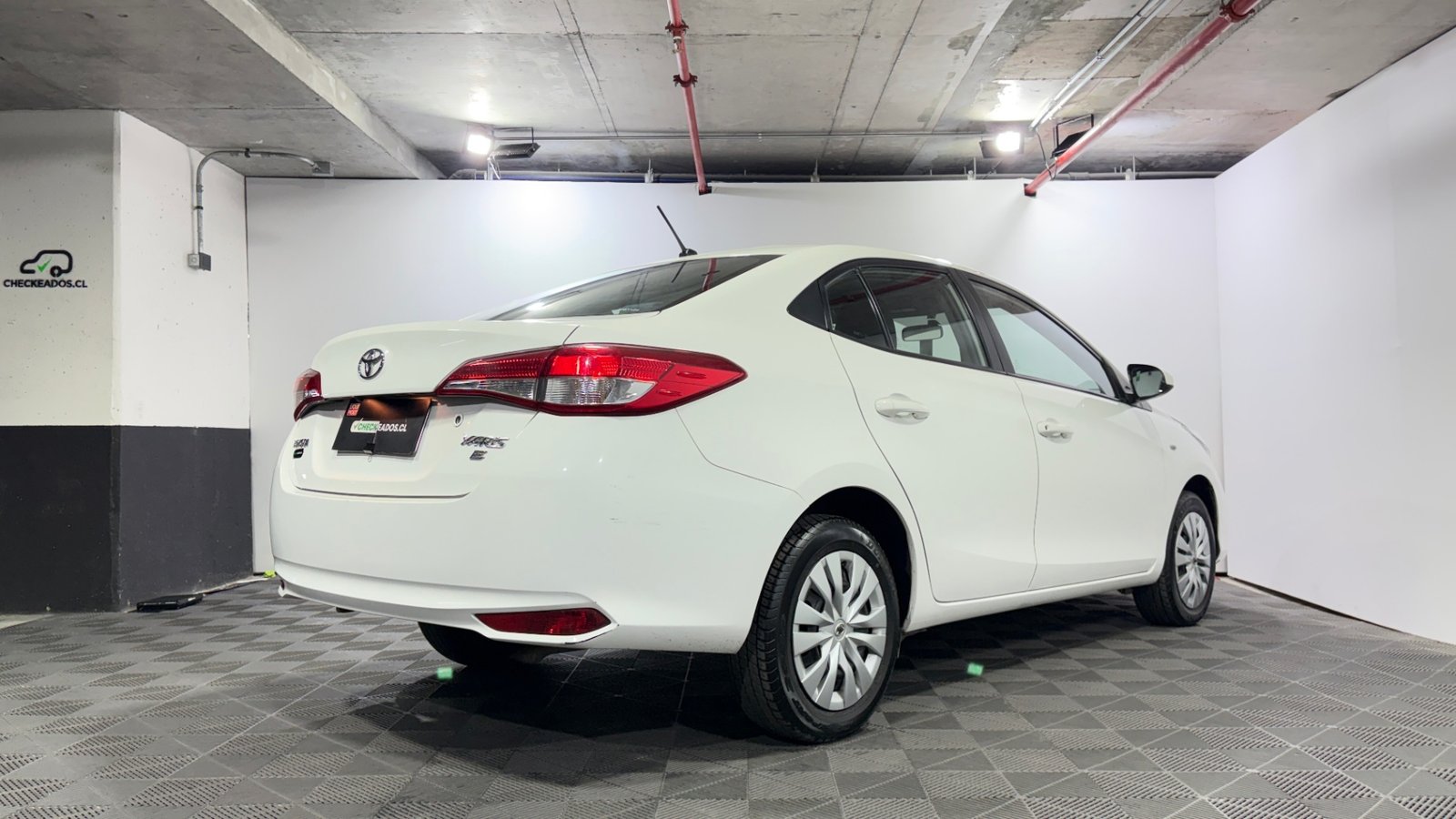 Toyota YARIS 2022 - Imagen 7 de 15