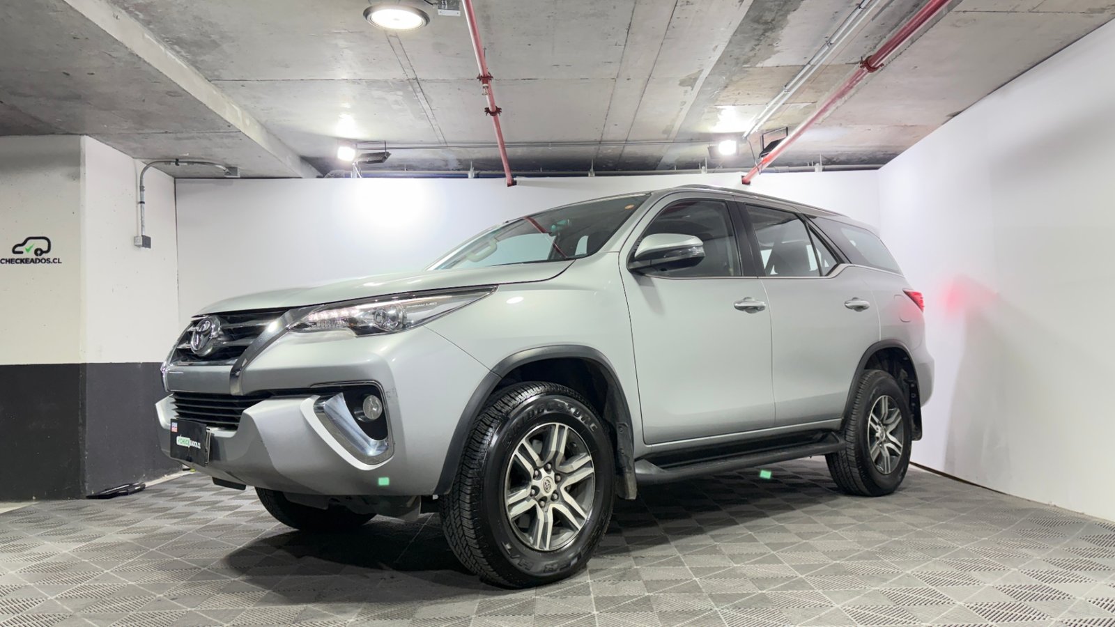 Toyota FORTUNER 2019 - Imagen 3 de 15
