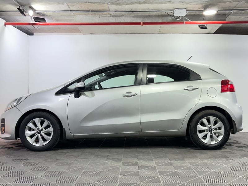 Kia RIO 5 2017 - Imagen 4 de 15