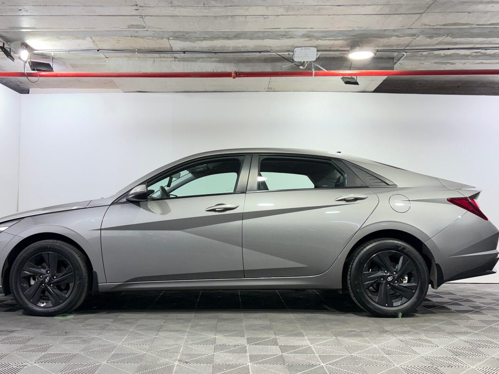 Hyundai ELANTRA 2024 - Foto 4 de 15