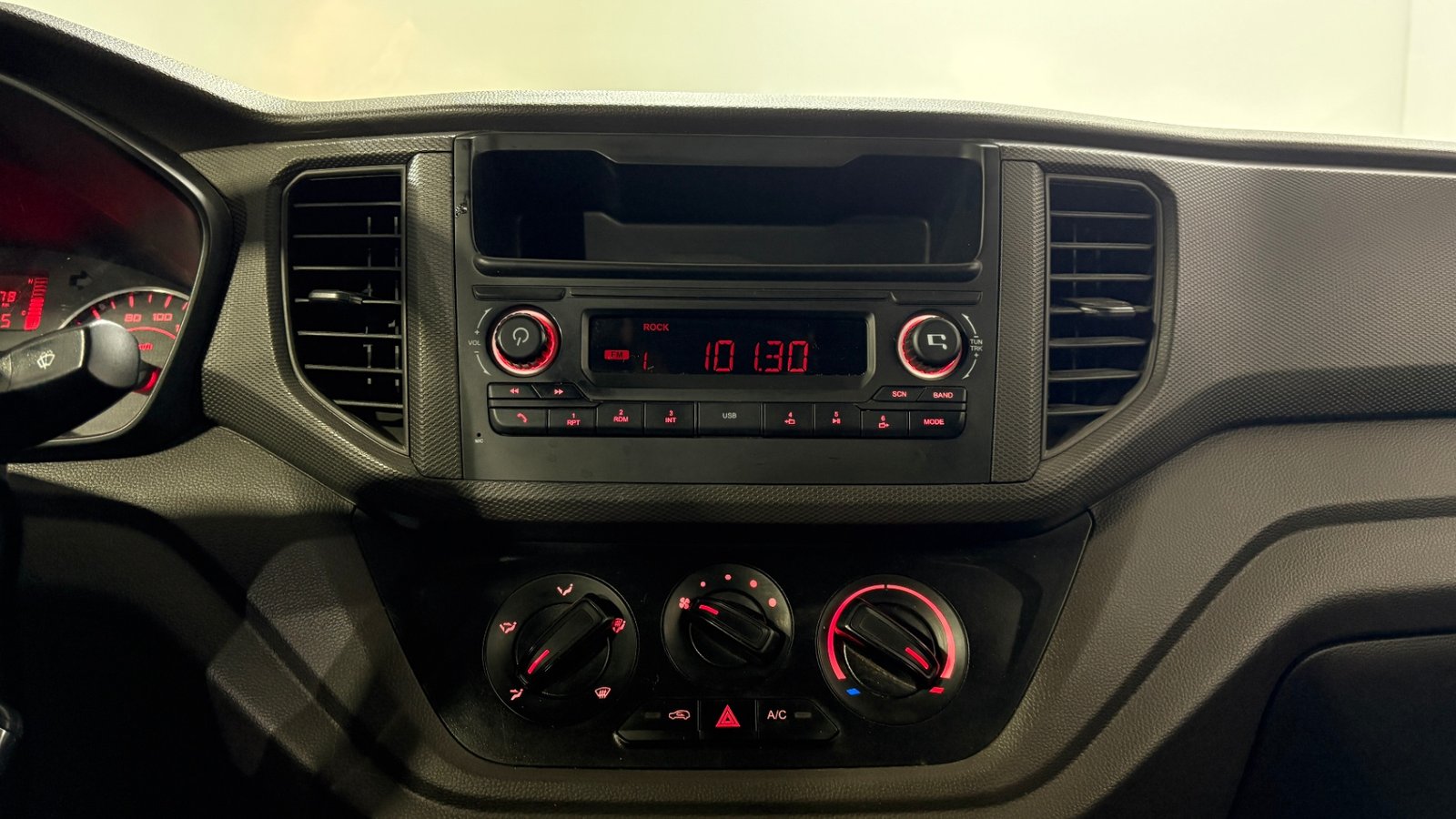 Chevrolet N400 2025 - Imagen 15 de 15