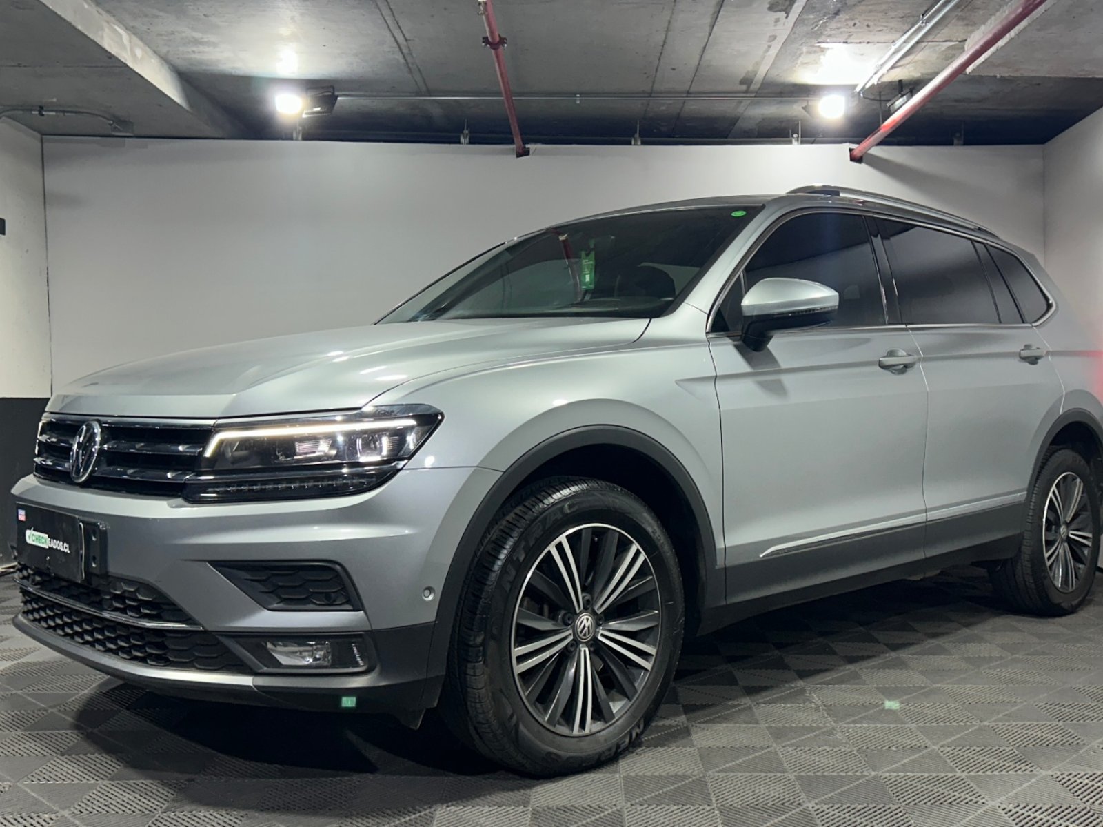 Volkswagen TIGUAN 2020 - Foto 3 de 15