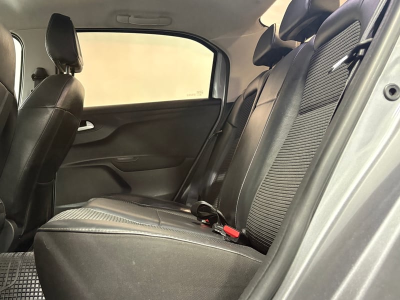 Peugeot 301 2021 - Imagen 11 de 15