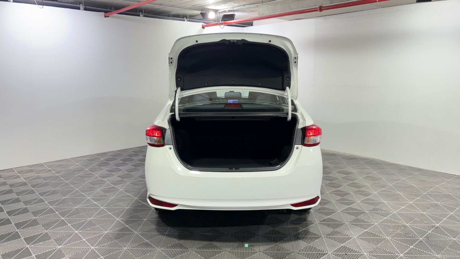 Toyota YARIS 2022 - Imagen 9 de 15