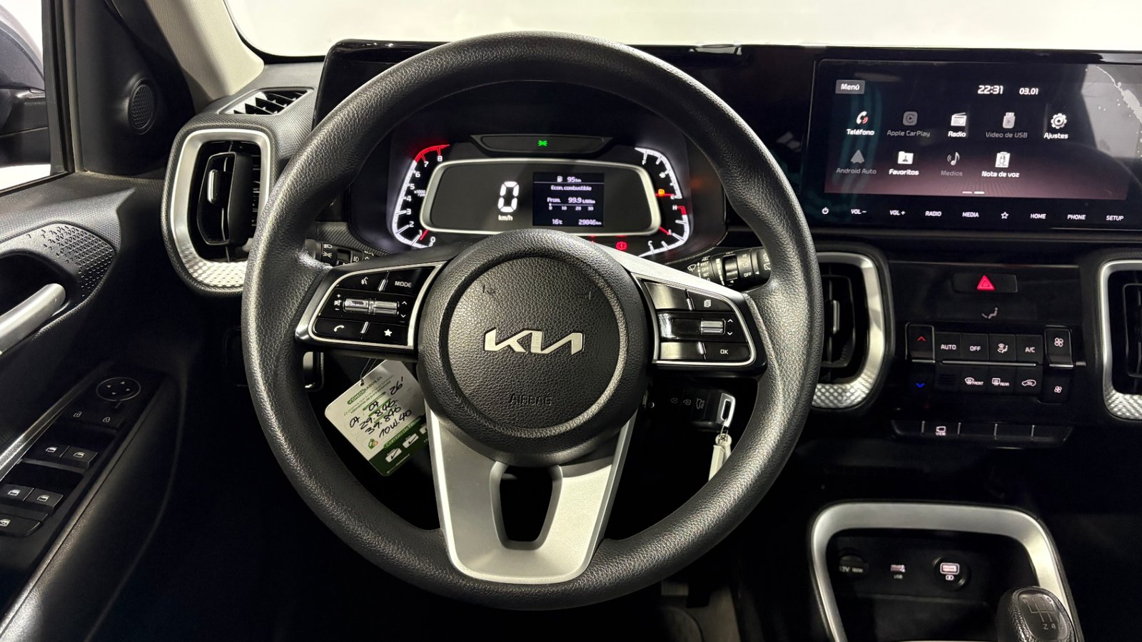 Kia SONET 2023 - Imagen 13 de 15