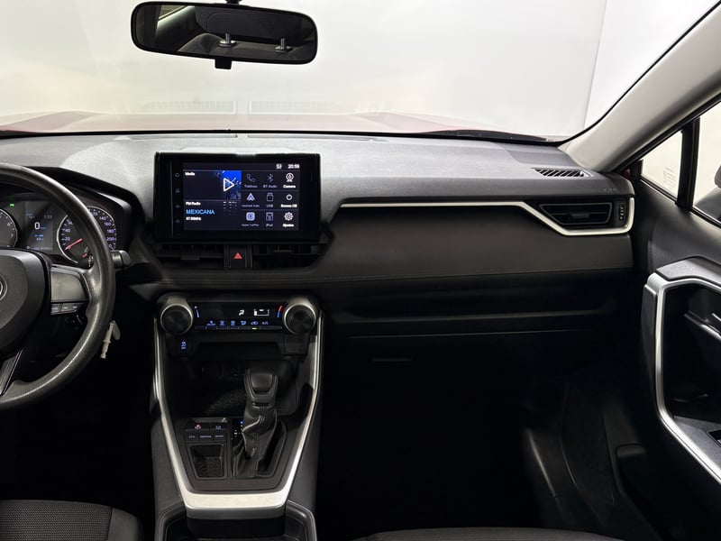 Toyota RAV4 2020 - Imagen 12 de 15