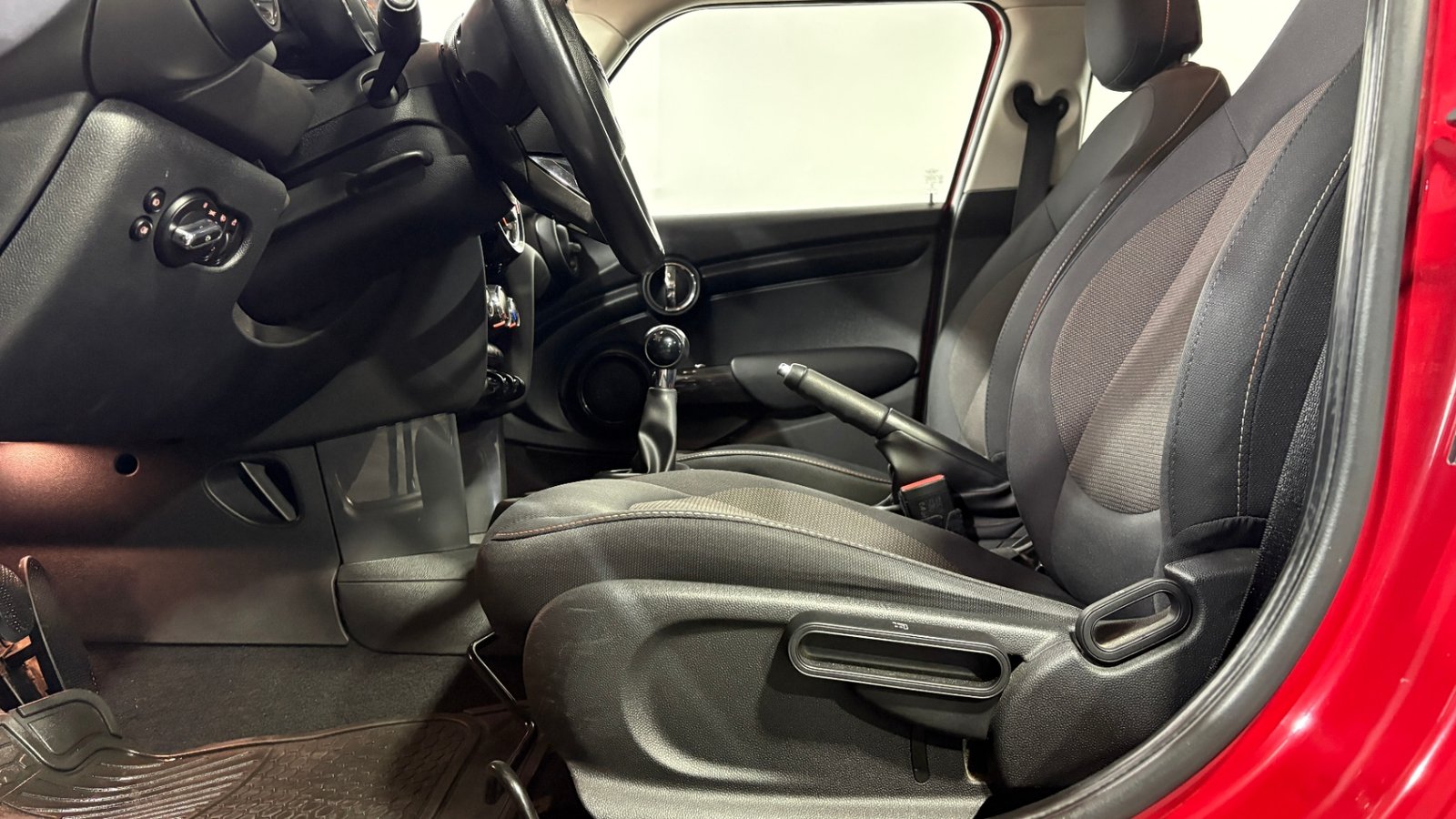 Mini COOPER 2019 - Imagen 10 de 15