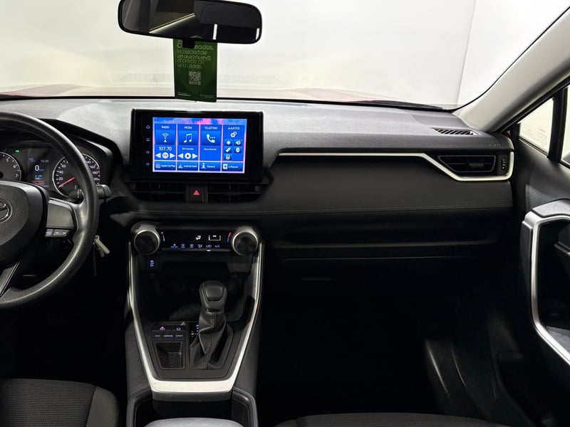 Toyota RAV4 2023 - Imagen 12 de 15