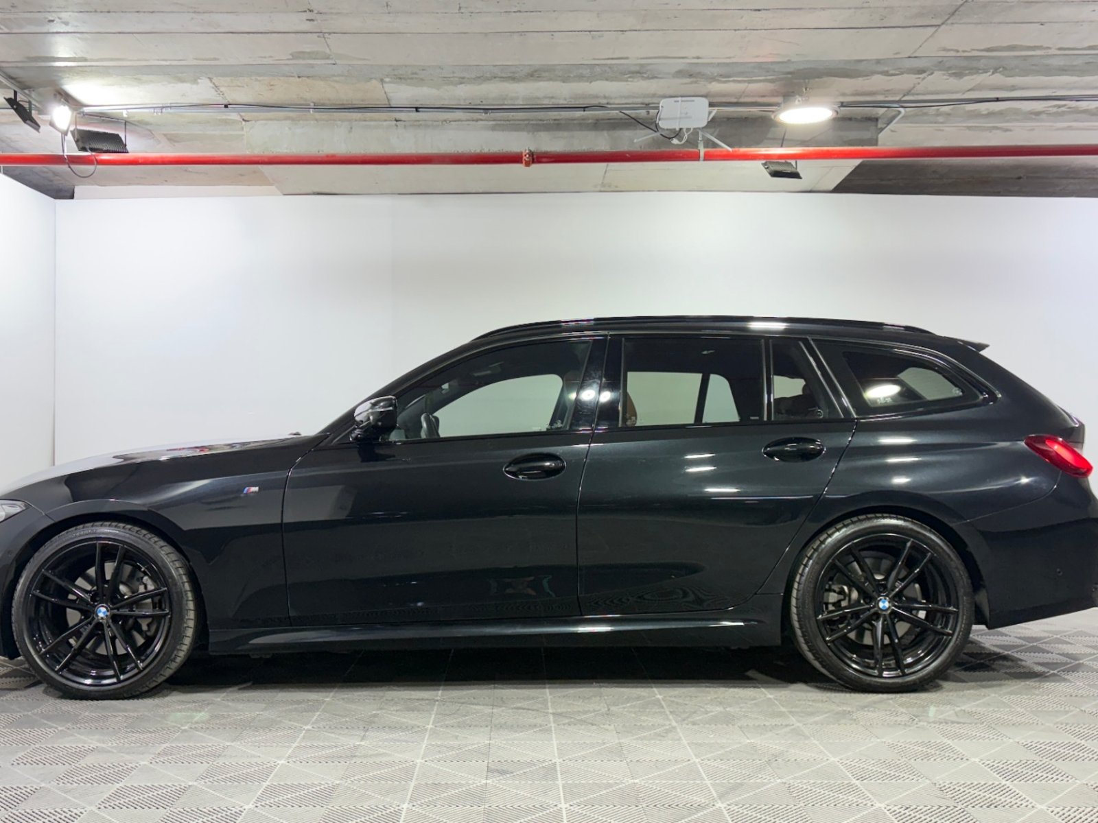 BMW 330I 2024 - Foto 4 de 15