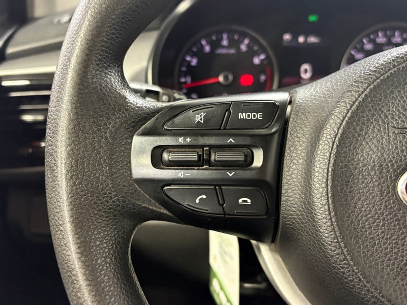 Kia RIO 4 2022 - Imagen 14 de 15