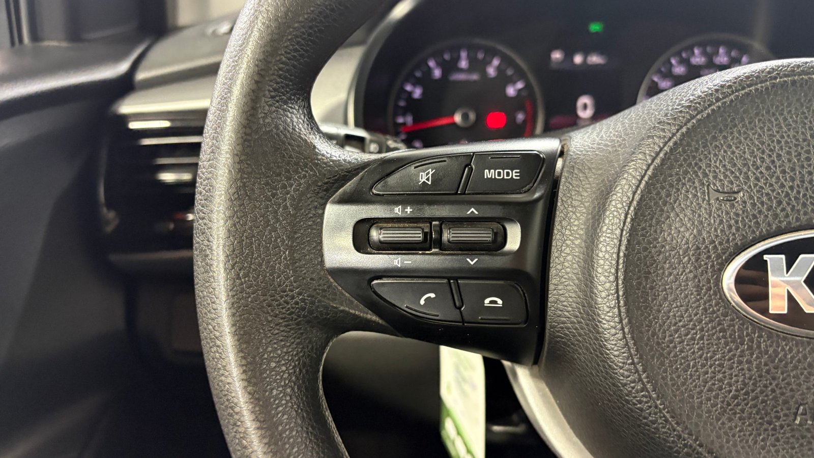 Kia RIO 4 2022 - Imagen 14 de 15