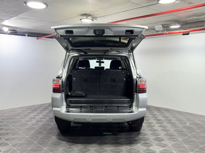 Toyota 4RUNNER 2024 - Imagen 9 de 15