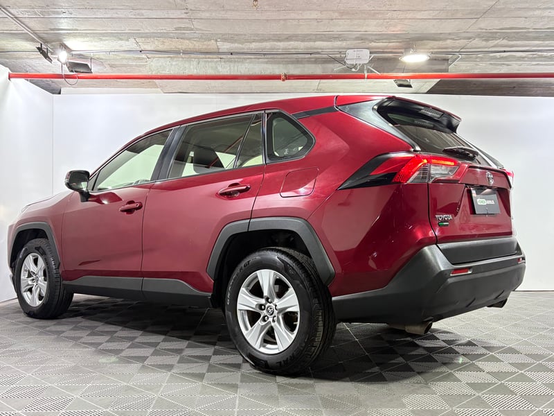 Toyota RAV4 2020 - Imagen 5 de 15