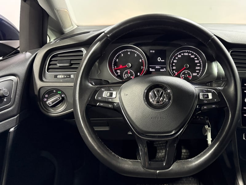 Volkswagen GOLF 2018 - Imagen 13 de 15