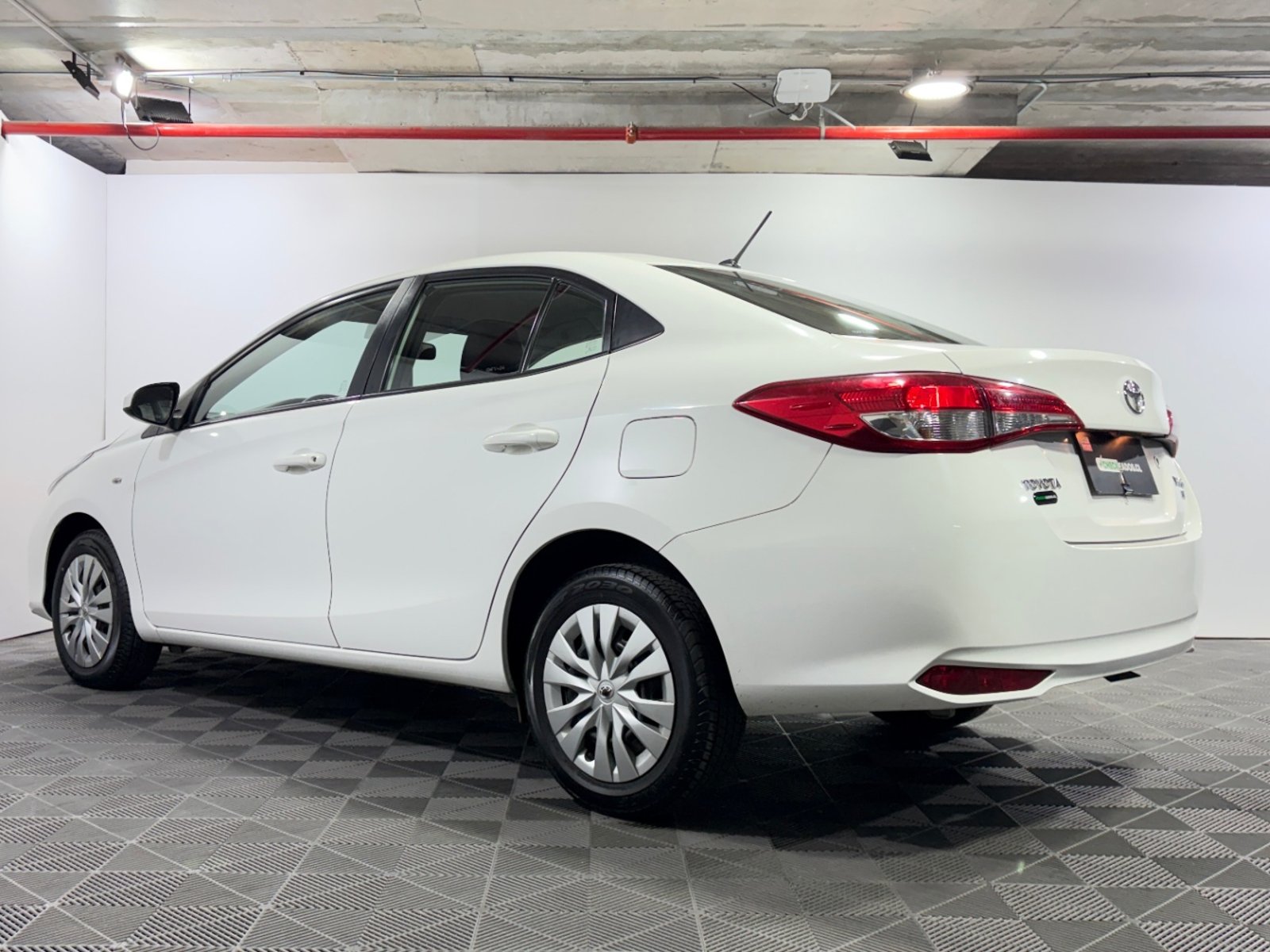 Toyota YARIS 2022 - Foto 5 de 15