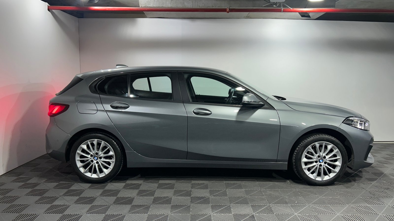 BMW 118 2023 - Imagen 6 de 15