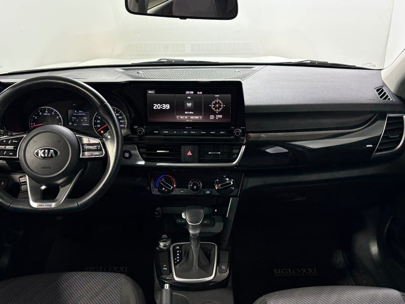 Kia SELTOS 2021 - Imagen 12 de 15