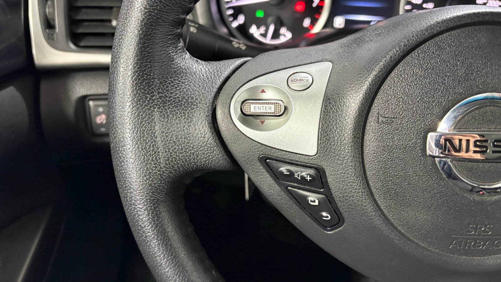 Nissan SENTRA 2019 - Imagen 14 de 15