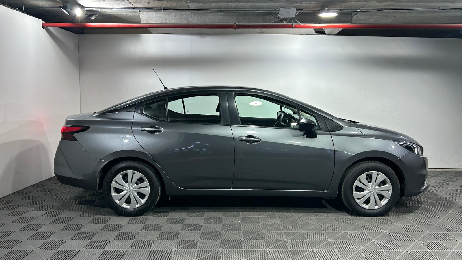 Nissan VERSA 2023 - Imagen 6 de 15