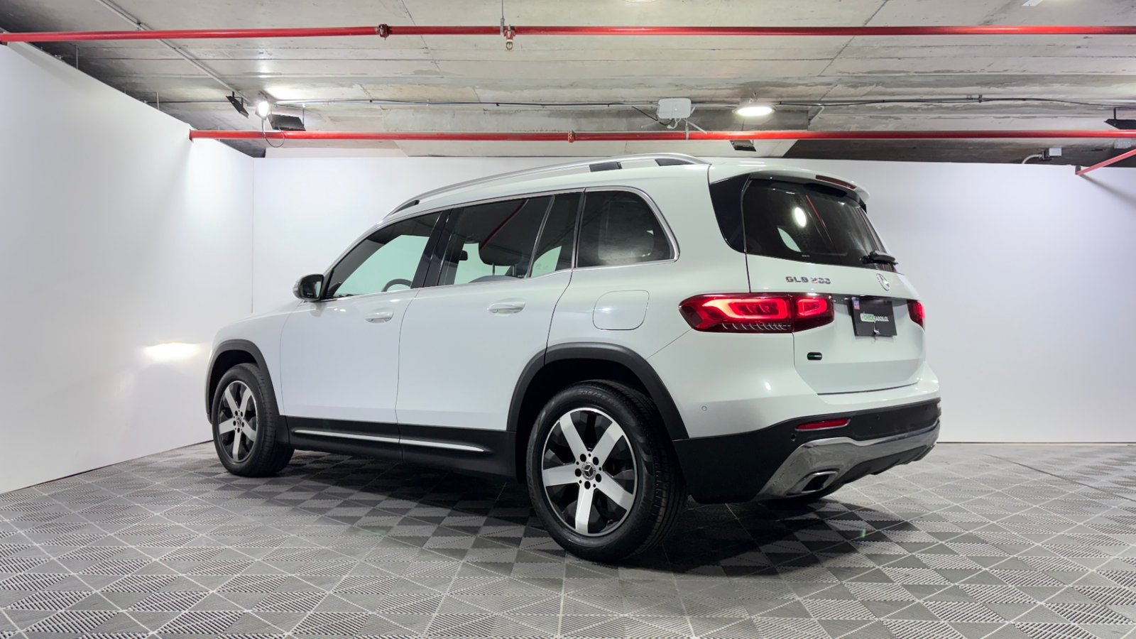 Mercedes-Benz GLB200 2023 - Imagen 5 de 15