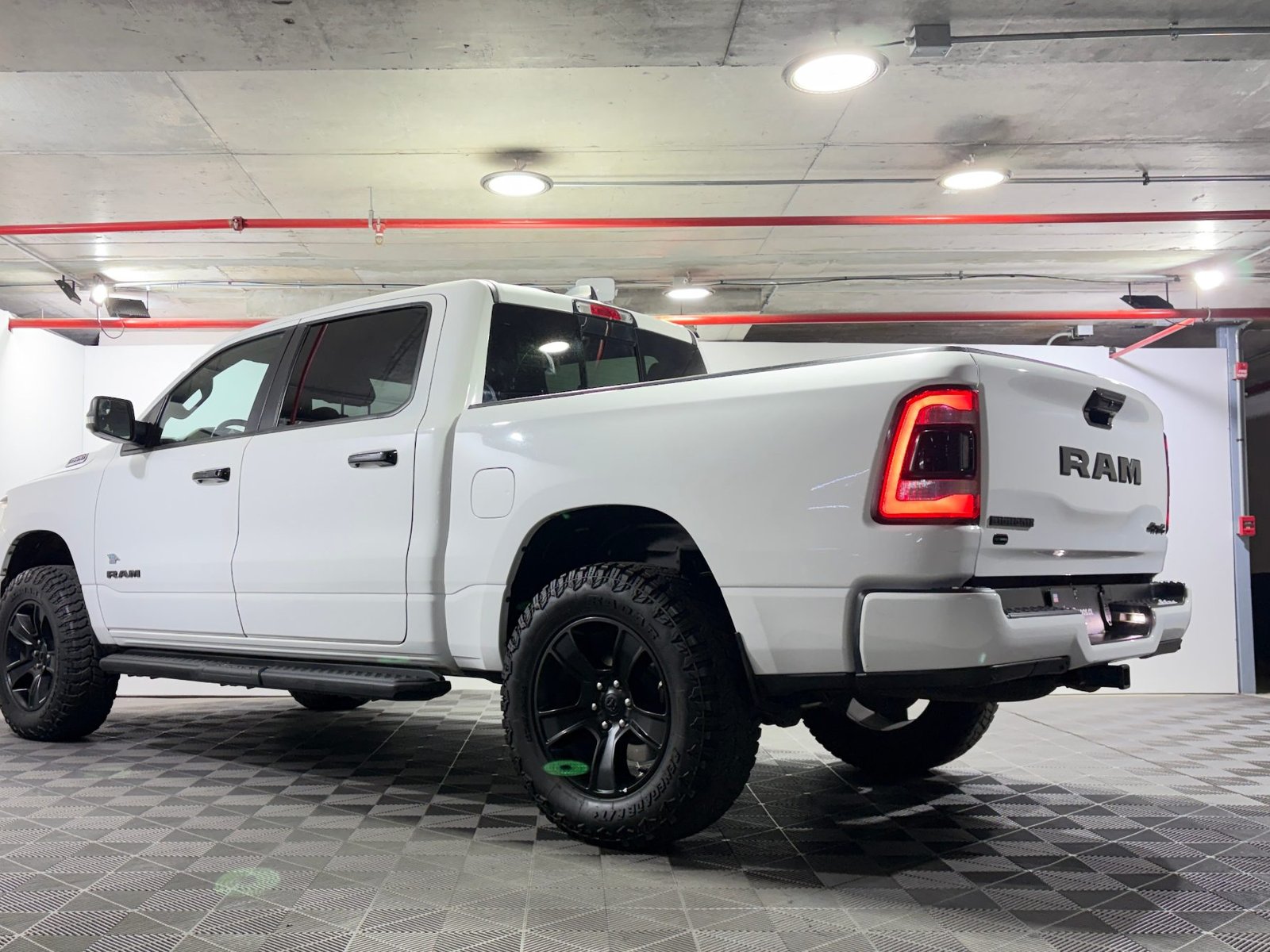 RAM 1500 2023 - Foto 5 de 15