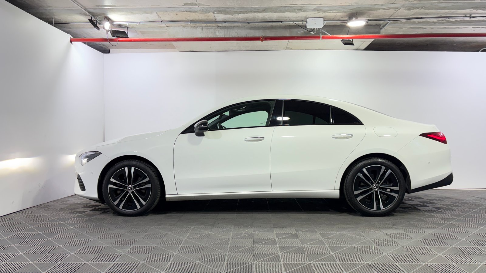 Mercedes-Benz CLA200 2025 - Imagen 4 de 15
