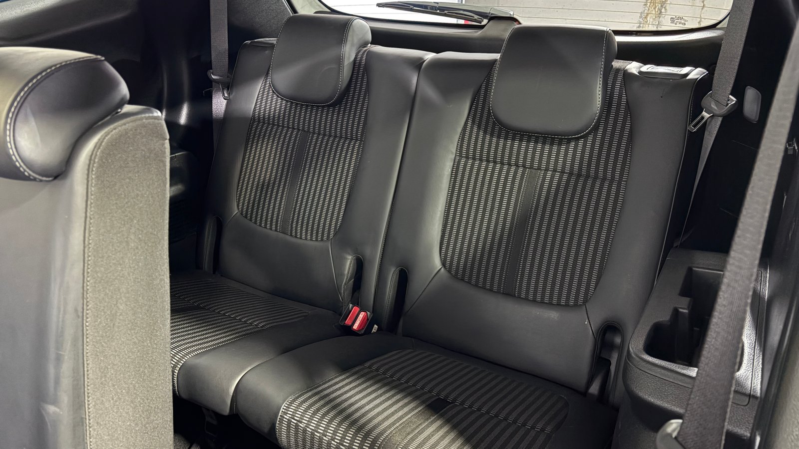 Kia CARENS 2023 - Imagen 12 de 15