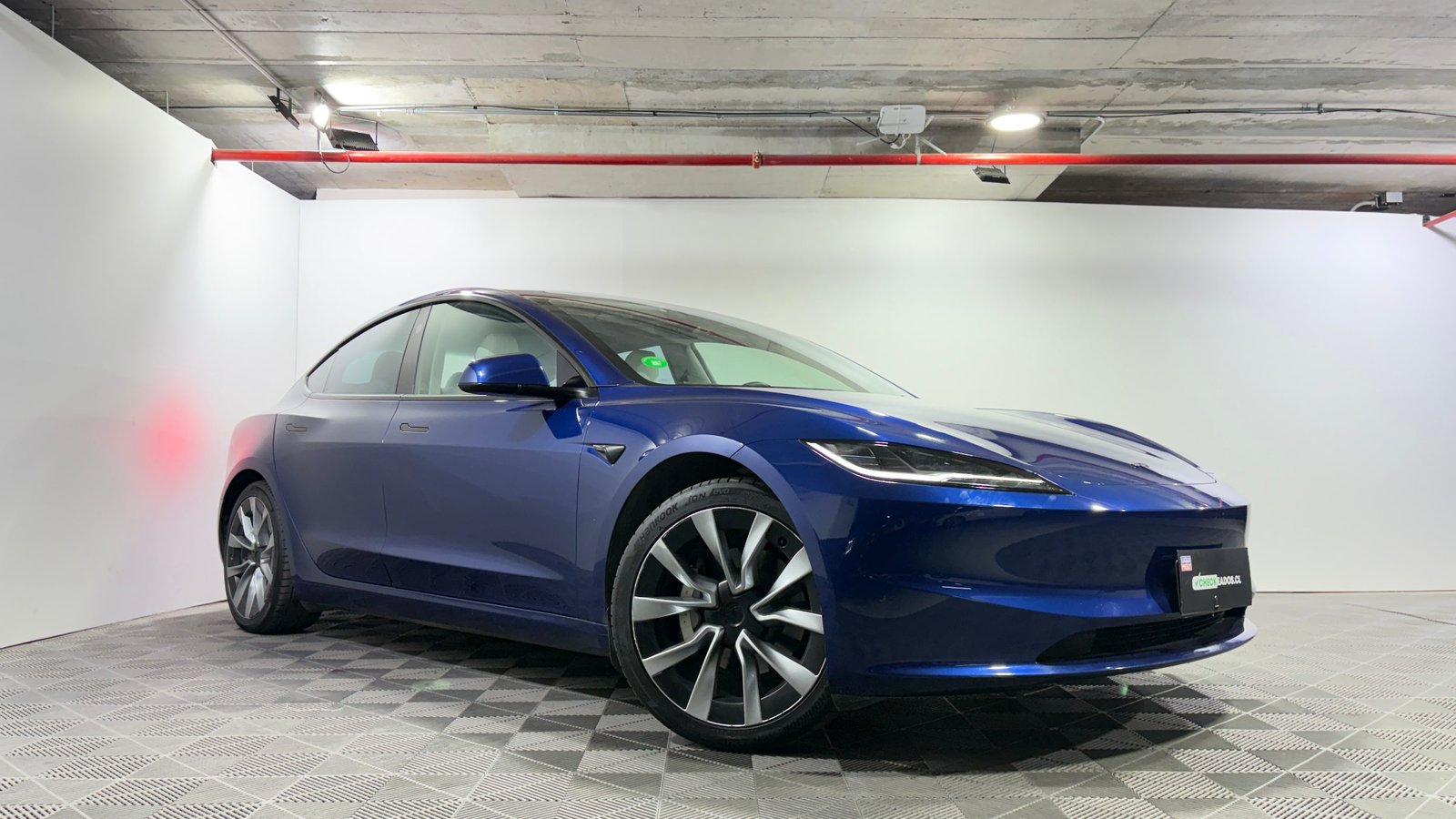 Tesla MODEL 3 2025