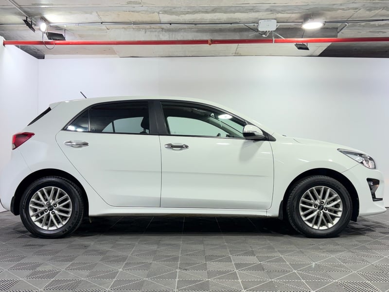 Kia RIO 5 2022 - Imagen 6 de 15