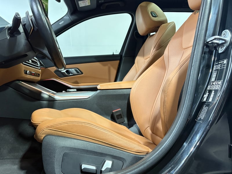 BMW 330I 2024 - Imagen 10 de 15