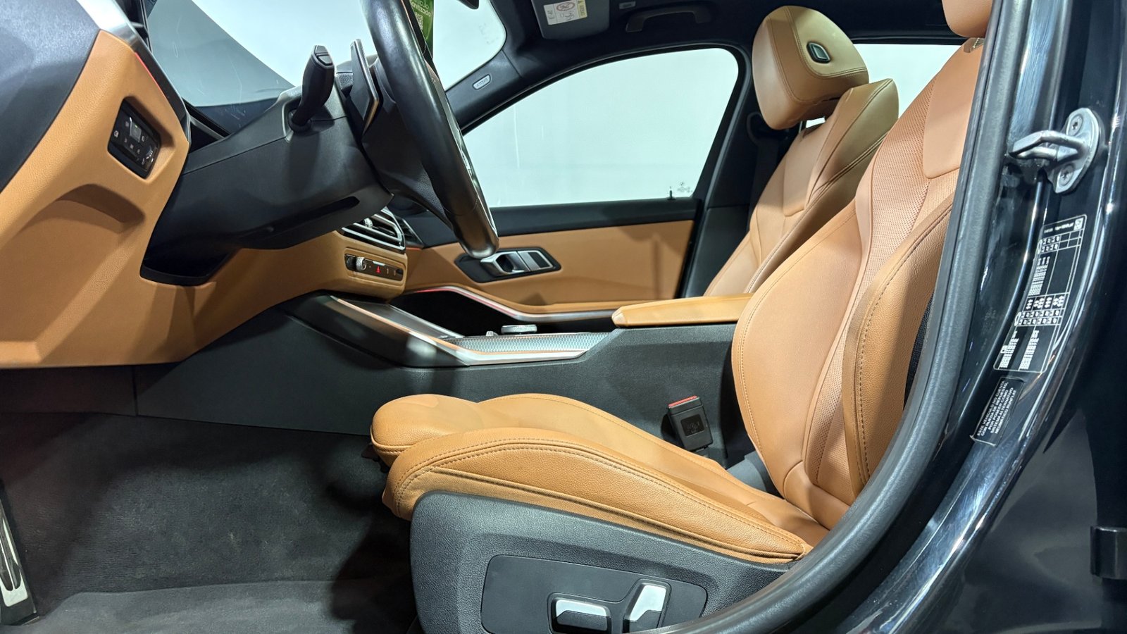BMW 330I 2024 - Imagen 10 de 15