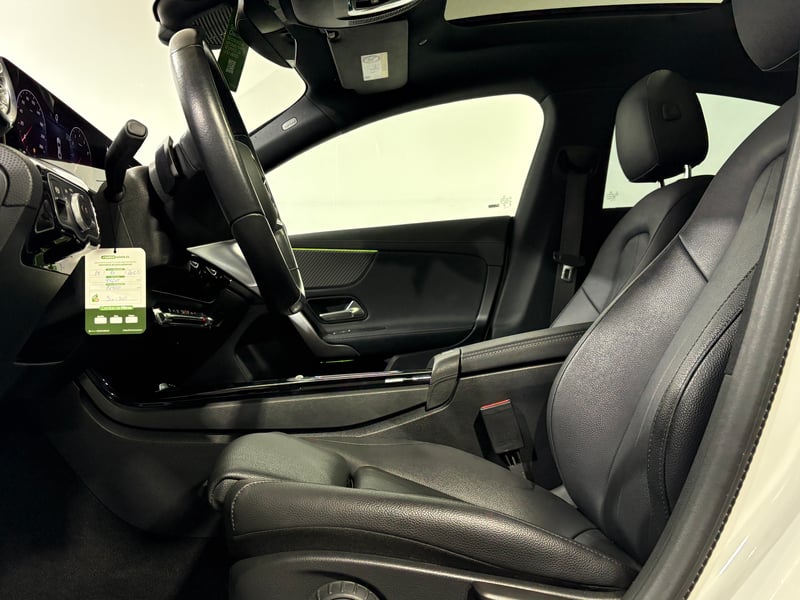 Mercedes-Benz CLA200 2025 - Imagen 10 de 15