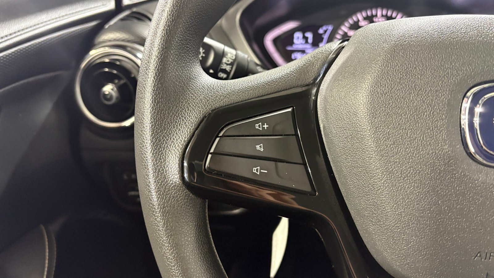 Changan ALSVIN 2023 - Imagen 14 de 15