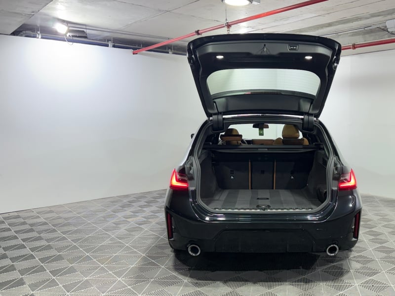 BMW 330I 2024 - Imagen 9 de 15
