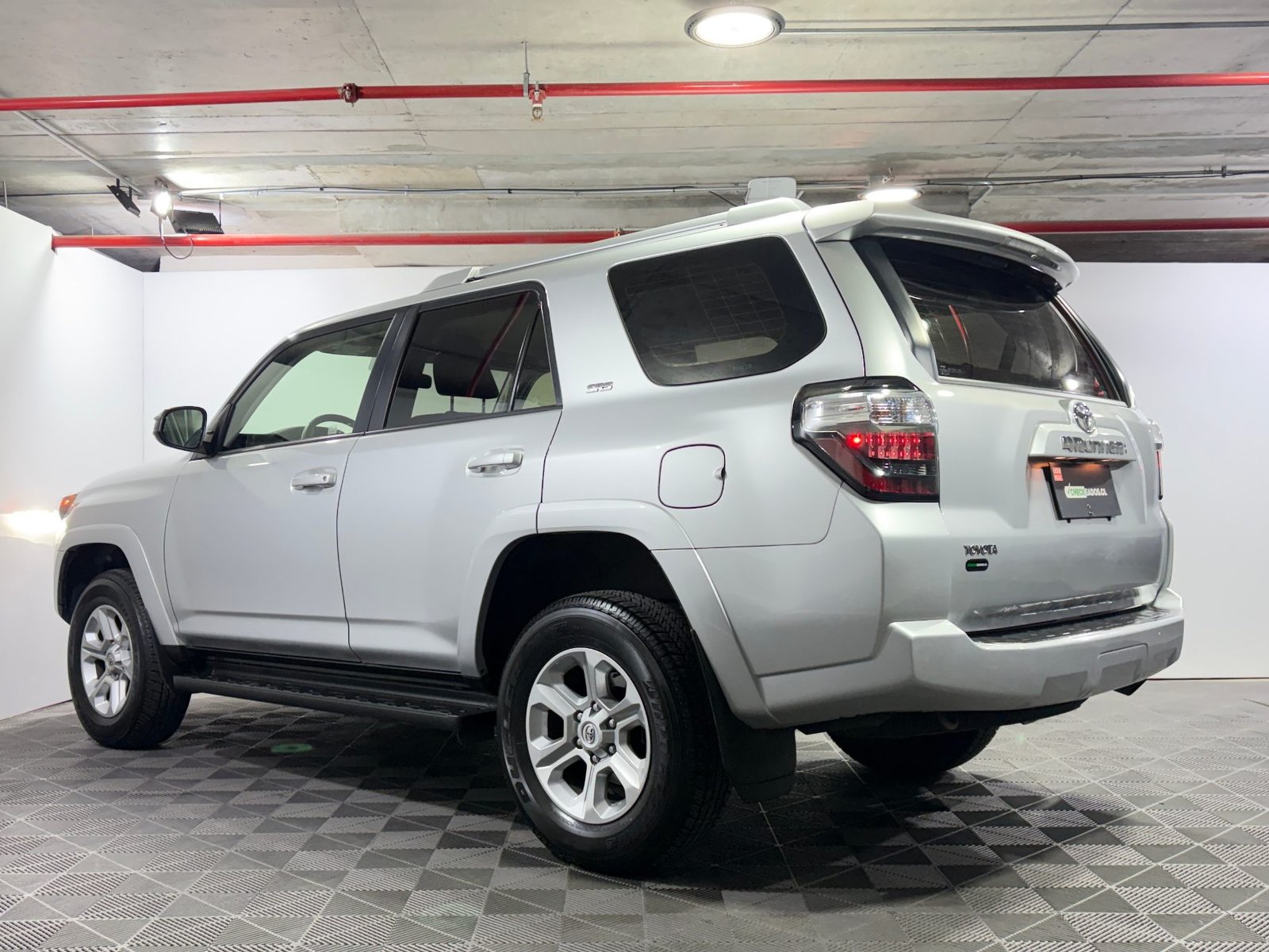 Toyota 4RUNNER 2024 - Foto 5 de 15