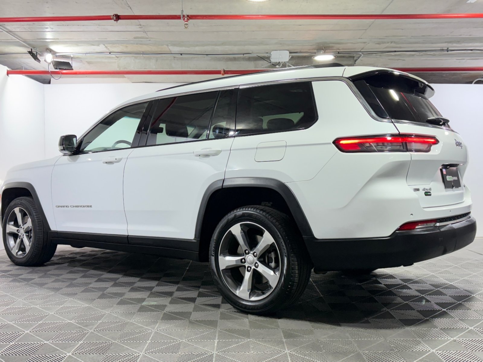 Jeep GRAND CHEROKEE 2023 - Foto 5 de 15