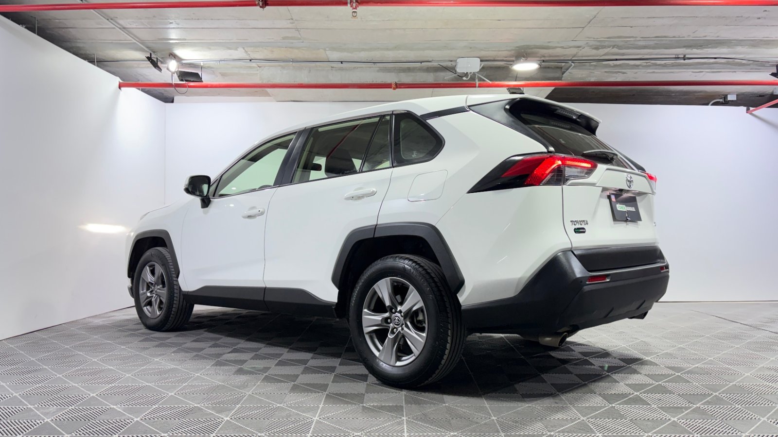 Toyota RAV4 2023 - Imagen 5 de 15
