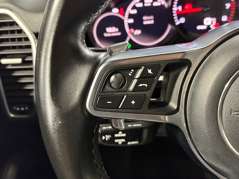 Porsche CAYENNE 2019 - Imagen 14 de 15